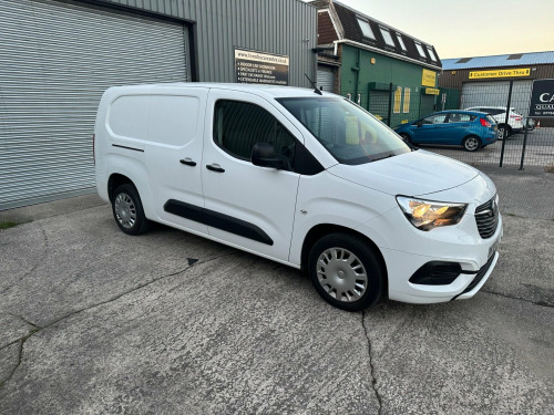 Vauxhall Combo  1.5 Turbo D 2300 Sportive L2 H1 Euro 6 (s/s) 4dr