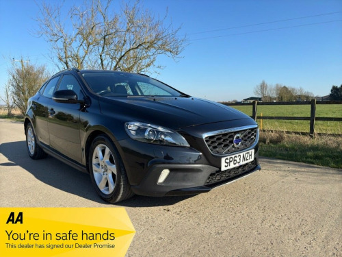 Volvo V40  1.6 D2 Lux Hatchback 5dr Diesel Manual Euro 5 (s/s