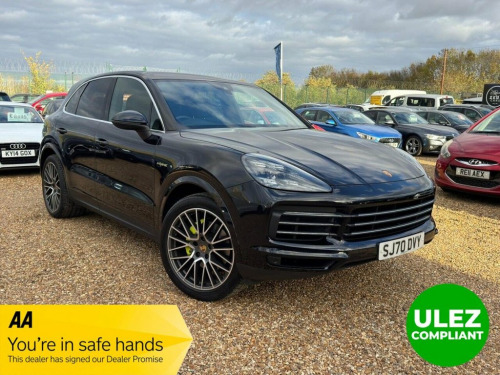 Porsche Cayenne  3.0 V6 E-Hybrid 17.9kWh SUV 5dr Petrol Plug-in Hyb 