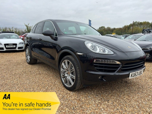 Porsche Cayenne  3.0 TD V6 SUV 5dr Diesel Tiptronic 4WD Euro 5 (s/s