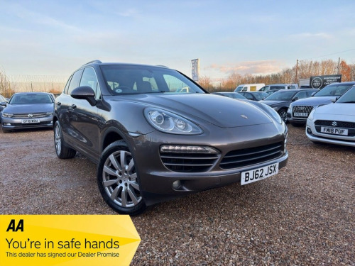 Porsche Cayenne  3.0 TD V6 SUV 5dr Diesel Tiptronic 4WD Euro 5 (s/s 