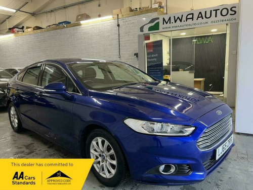 Ford Mondeo  1.6 TDCi ECOnetic Zetec Hatchback 5dr Diesel Manual Euro 5 (s/s) (115 ps)