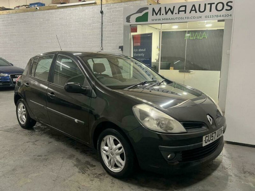Renault Clio  1.5 dCi Dynamique Hatchback 5dr Diesel Manual (a/c) (123 g/km, 106 bhp)