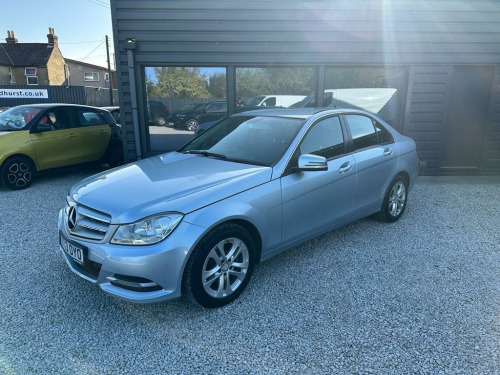 Mercedes-Benz C-Class C200 2.1 C200 CDI BlueEfficiency Executive SE G-Tronic+ Euro 5 (s/s) 4dr