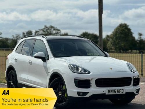 Porsche Cayenne  3.0 V6 E-Hybrid S SUV 5dr Petrol Plug-in Hybrid Ti