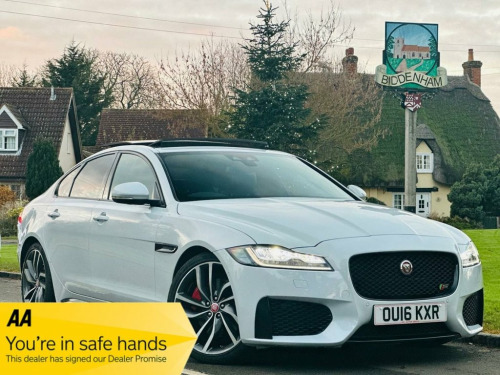 Jaguar XF  3.0d V6 S Saloon 4dr Diesel Auto Euro 6 (s/s) (300