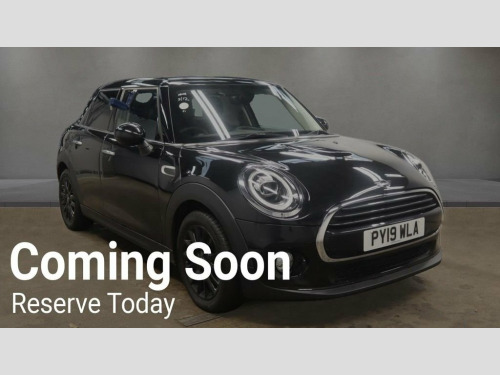 MINI Hatch  1.5 Cooper Classic Hatchback 5dr Petrol Manual Eur