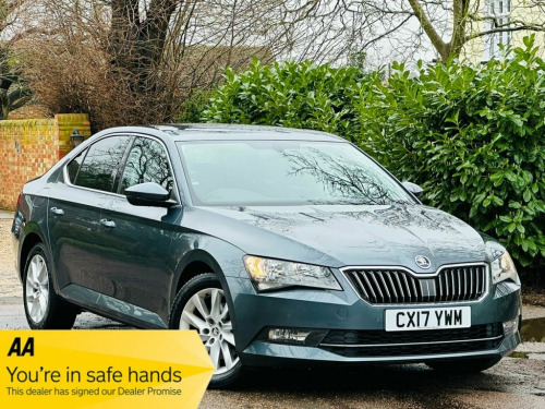 Skoda Superb  2.0 TDI SE Business Hatchback 5dr Diesel DSG Euro  