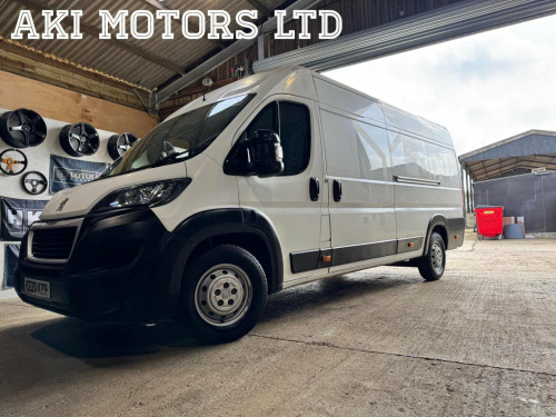 Peugeot Boxer  2.2 BlueHDi 435 Professional L4 H2 Euro 6 (s/s) 5dr