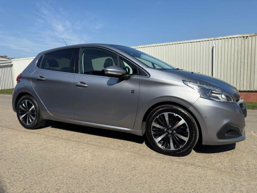 Peugeot 208  1.2 PureTech Tech Edition Euro 6 (s/s) 5dr