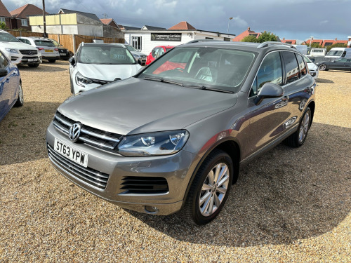 Volkswagen Touareg 3.0 TDI V6 BlueMotion Tech SE SUV 5dr Diesel Tiptronic 4WD Euro 5 (s/s) (24