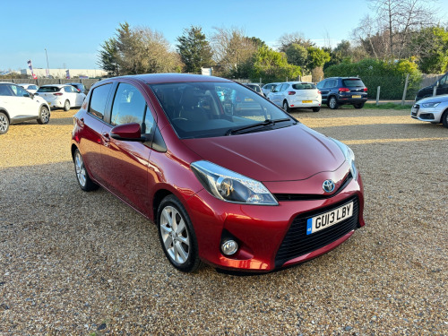 Toyota Yaris  1.5 VVT-h T Spirit Hatchback 5dr Petrol Hybrid CVT Euro 5 (101 ps)