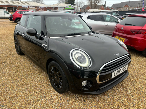 MINI Hatch  1.5 Cooper Hatchback 3dr Petrol Steptronic Euro 6 (s/s) (136 ps) 