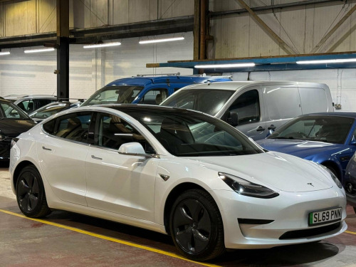 Tesla Model 3  Standard Range Plus Auto RWD 4dr