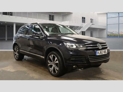Volkswagen Touareg  3.0 TDI V6 BlueMotion Tech SE Tiptronic 4WD Euro 5 (s/s) 5dr 