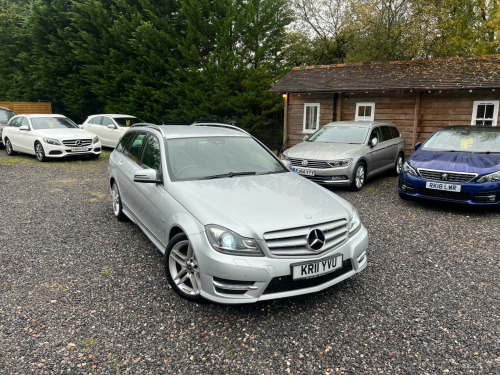 Mercedes-Benz C-Class C220 2.1 C220 CDI BlueEfficiency Sport G-Tronic+ Euro 5 (s/s) 5dr