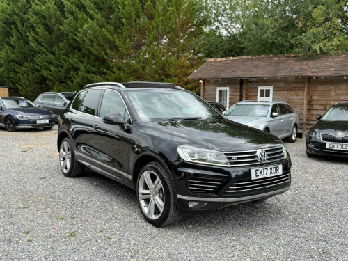 Volkswagen Touareg  3.0 TDI V6 BlueMotion Tech R-Line Plus Tiptronic 4WD Euro 6 (s/s) 5dr