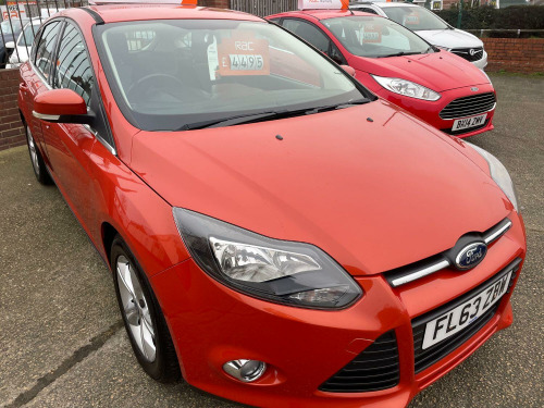 Ford Focus  1.0 T EcoBoost Zetec