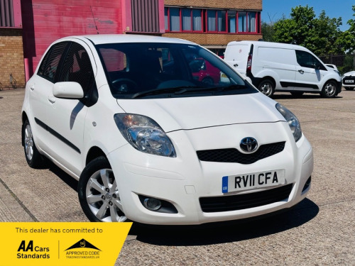 Toyota Yaris  1.33 Dual VVT-i T Spirit Hatchback 5dr Petrol Manual Euro 5 (s/s) (101 ps)