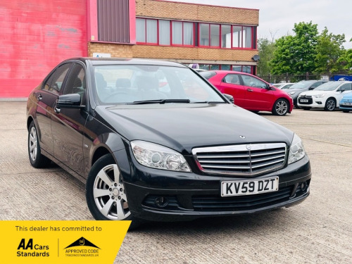 Mercedes-Benz C-Class  1.6 C180K BlueEfficiency Sport Saloon 4dr Petrol Auto Euro 4 (156 ps)