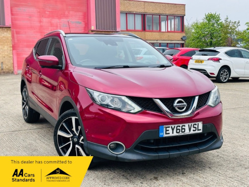 Nissan Qashqai  1.6 DIG-T Tekna SUV 5dr Petrol Manual 2WD Euro 6 (s/s) (163 ps)