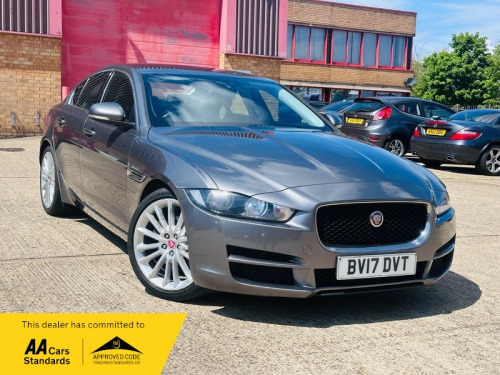 Jaguar XE  2.0d Prestige Saloon 4dr Diesel Auto Euro 6 (s/s) (180 ps)