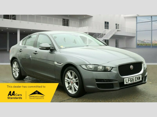 Jaguar XE  2.0d Prestige Saloon 4dr Diesel Auto Euro 6 (s/s) (180 ps) 