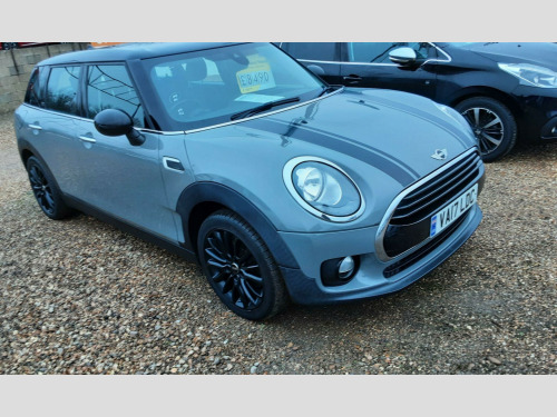 MINI Clubman  1.5 Cooper (Black Pack) Euro 6 (s/s) 6dr