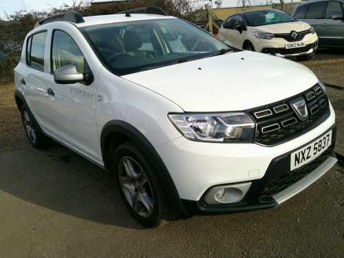 Dacia Sandero Stepway  0.9 TCe Essential Euro 6 (s/s) 5dr