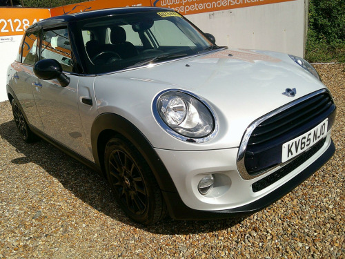 MINI Hatch  1.5 Cooper Auto Euro 6 (s/s) 5dr