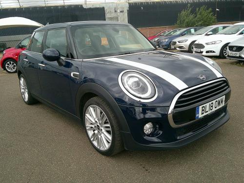 MINI Hatch  1.5 Cooper Euro 6 (s/s) 5dr