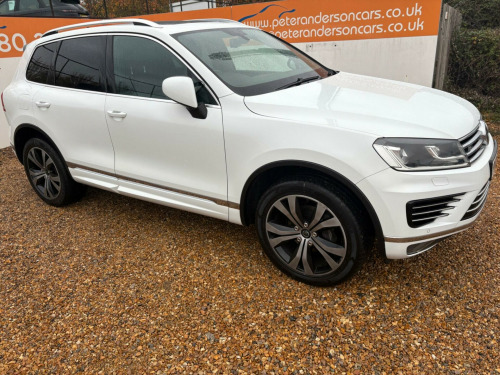 Volkswagen Touareg  3.0 TDI V6 BlueMotion Tech R-Line Tiptronic 4WD Euro 6 (s/s) 5dr
