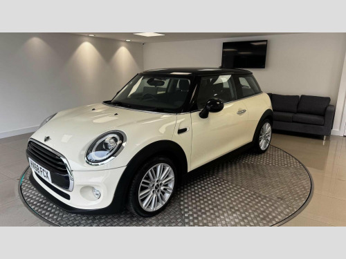 MINI Hatch  1.5 Cooper Euro 6 (s/s) 3dr