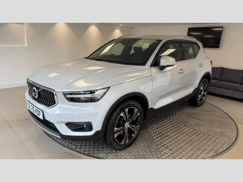 Volvo XC40  2.0 B4 MHEV Inscription Pro Auto Euro 6 (s/s) 5dr