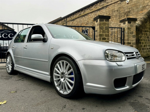 Volkswagen Golf  3.2 R32 Hatchback 5dr Petrol Manual (278 g/km, 240 bhp)