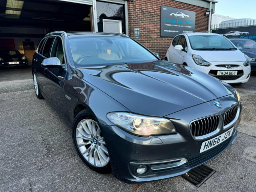 BMW 5 Series  2.0 520d Luxury Touring Auto Euro 6 (s/s) 5dr