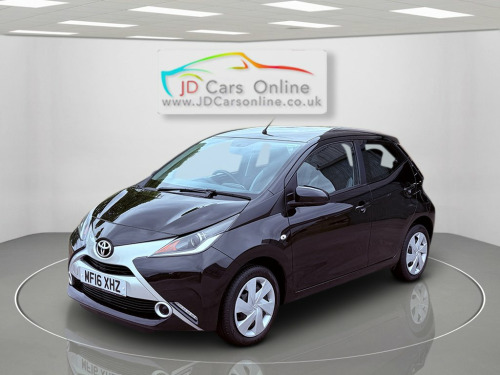 Toyota AYGO  1.0 VVT-i x-play