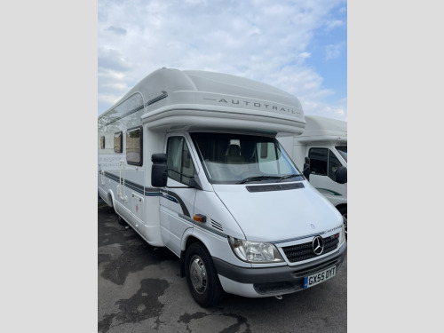 Auto-Trail Cheyenne  4 berth with fixed bed