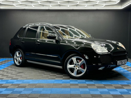 Porsche Cayenne  4.5 Turbo Tiptronic S AWD 5dr