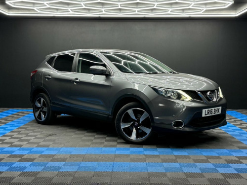 Nissan Qashqai  1.2 DIG-T N-Connecta XTRON 2WD Euro 6 (s/s) 5dr