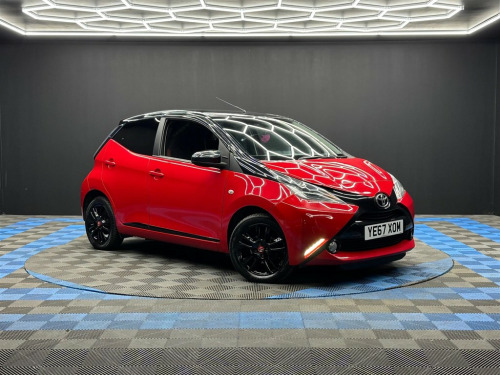 Toyota AYGO  1.0 VVT-i x-cite 4 Red Bi-Tone Euro 6 5dr