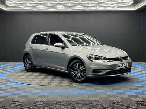 Volkswagen Golf  1.0 TSI SE Euro 6 (s/s) 5dr