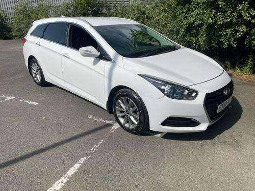Hyundai i40  CRDI SE NAV BLUE DRIVE 5-Door