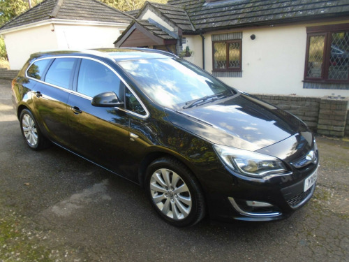 Vauxhall Astra  2.0 CDTi Elite Sports Tourer Auto Euro 5 5dr