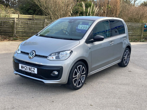 Volkswagen up!  1.0 65PS R-Line 5dr