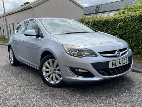 Vauxhall Astra  1.6 16v Elite Hatchback 5dr Petrol Manual Euro 5 (115 ps)