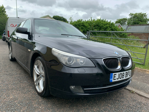BMW 5 Series  3.0 525d SE Saloon 4dr Diesel Steptronic Euro 4 (197 ps)