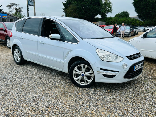 Ford S-MAX  2.0 TDCi Titanium MPV 5dr Diesel Manual Euro 5 (140 ps)