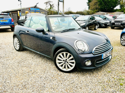 MINI Convertible  1.6 Cooper Convertible 2dr Petrol Auto Euro 5 (122 ps)