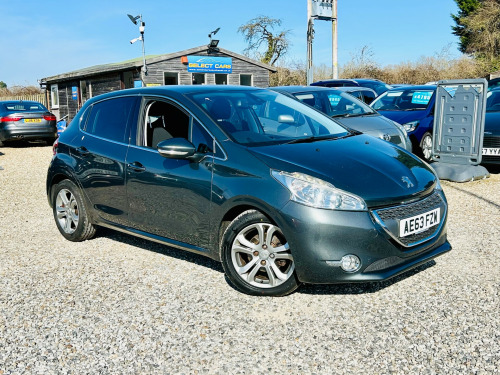 Peugeot 208  1.6 e-HDi Allure Hatchback 5dr Diesel Manual Euro 5 (s/s) (92 ps)